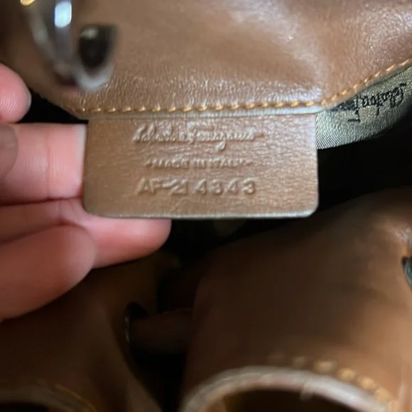 Salvatore Ferragamo handbag - Picture 5 of 8